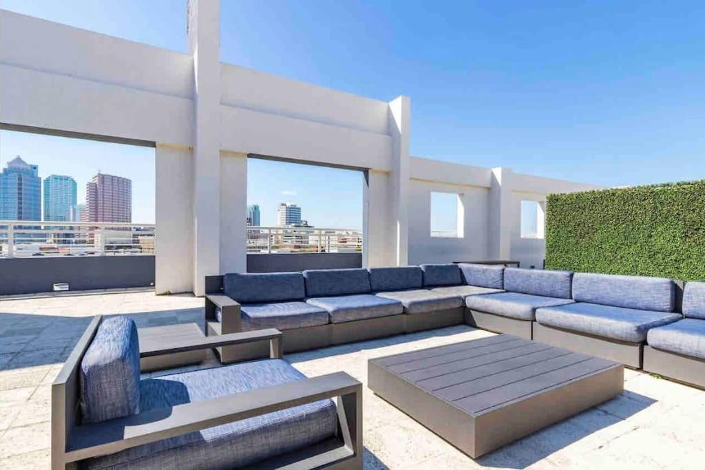 Luxury Apt 3 Mins To Dt Tampa -Pool-Gym-Balcony Exterior foto