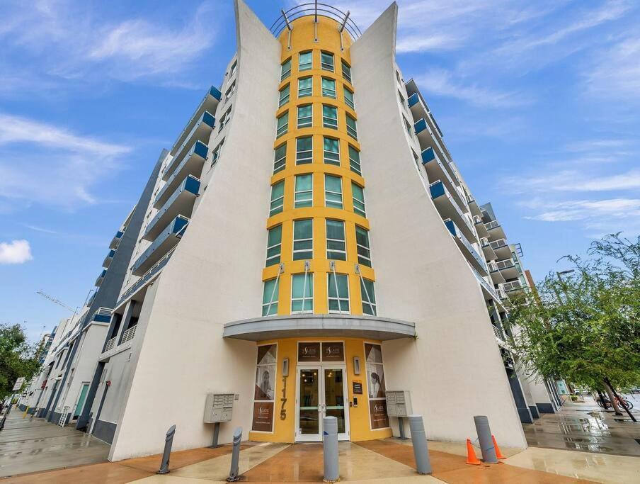 Luxury Apt 3 Mins To Dt Tampa -Pool-Gym-Balcony Exterior foto